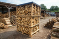 Hartholz Brennholz Kammergetrocknet Gespalten 45 cm Palette