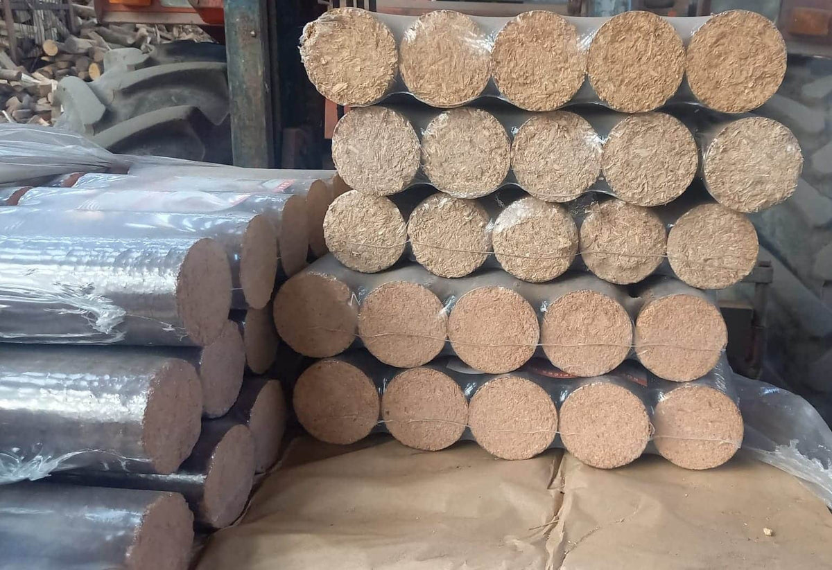 Holzbriketts Tagesholz Palette 80 Kartons BRENHOLZER